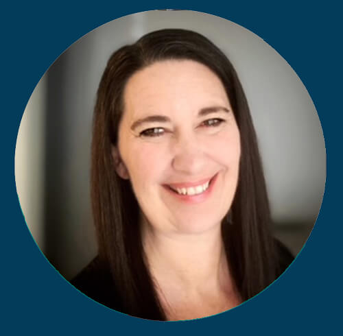 Laura McCarty headshot