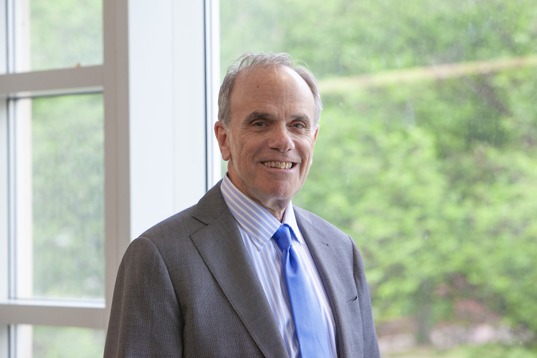 Dean Michael Feuer headshot