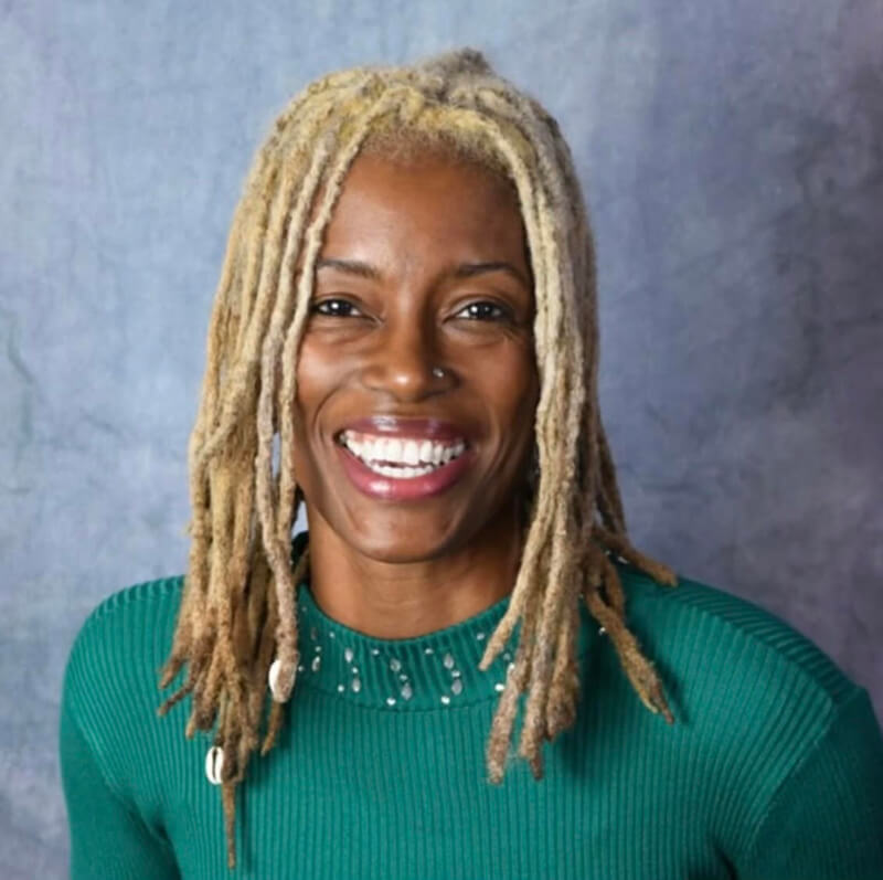 Tiombe Ewing headshot