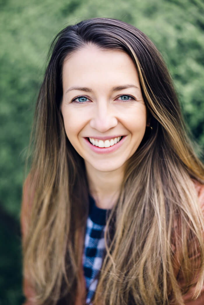 Dr. Elizabeth Dean headshot