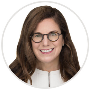 Amy Dufrane headshot