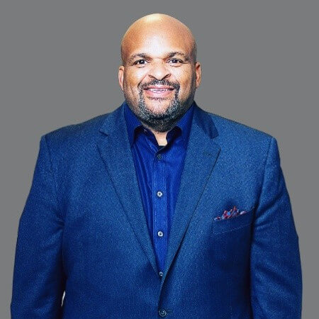 Russell Robinson headshot