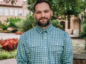 Zachary Nichols headshot