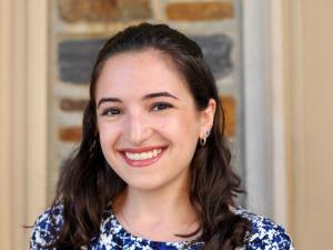 Miriam Levitin headshot