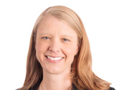Dr. Elisabeth Kutscher headshot