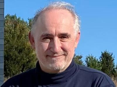 Jonathan Eakle headshot