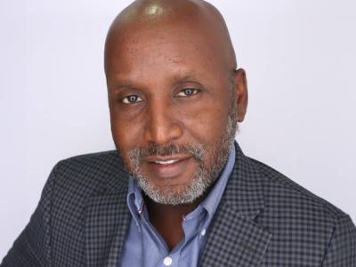 Dr. Lionel Howard headshot