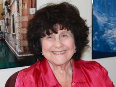Dr. Iris Rotberg headshot