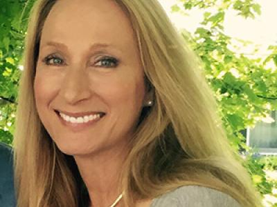 Dr. Karen Kortecamp headshot