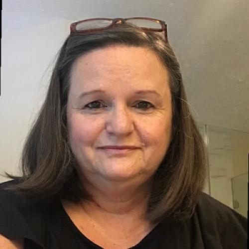 Kathy Russell headshot