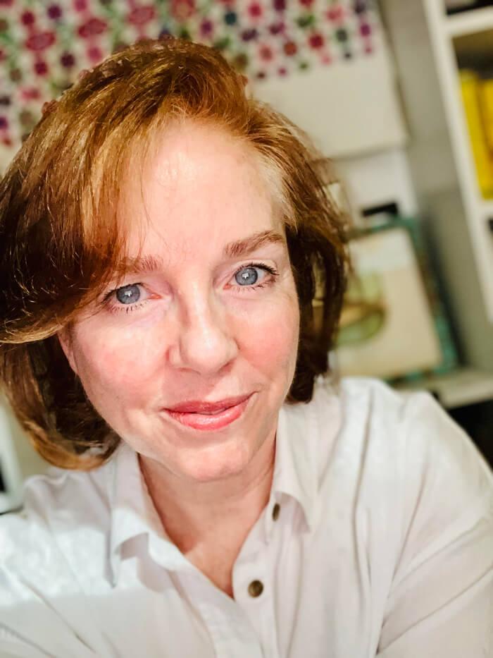 Meg Holland headshot