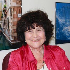 Dr. Iris Rotberg headshot