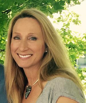 Dr. Karen Kortecamp headshot