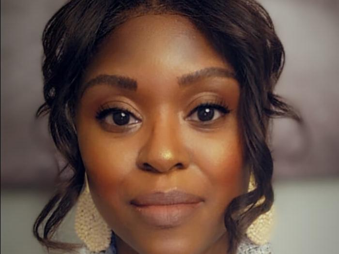 Adrienne Robinson headshot